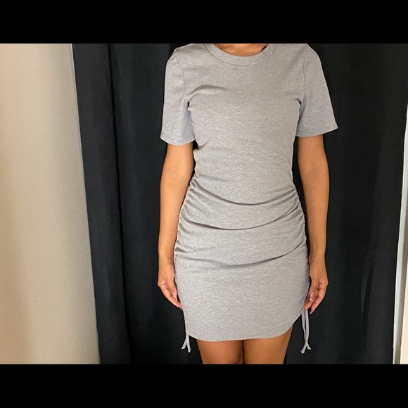 dress - Picture 2 of 5